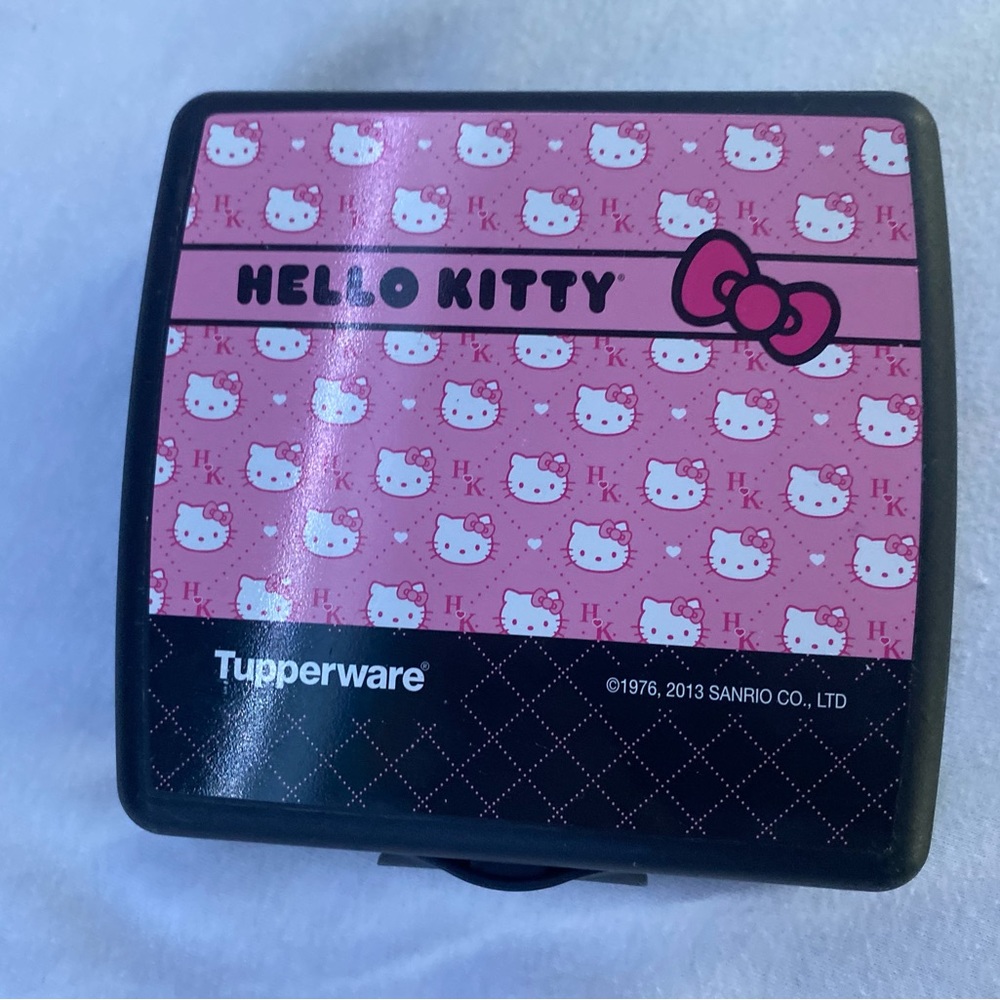 2013 Retired Hello Kitty Storage Tupperware